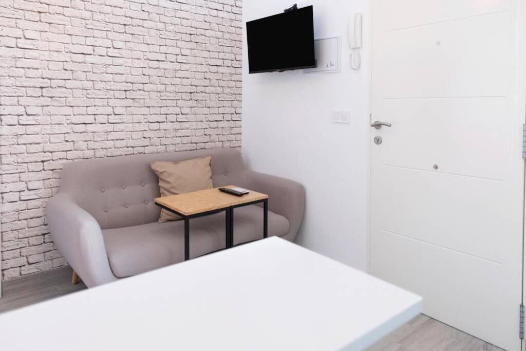 Magnifico Apartamento En Los Remedios Sevilla Buitenkant foto